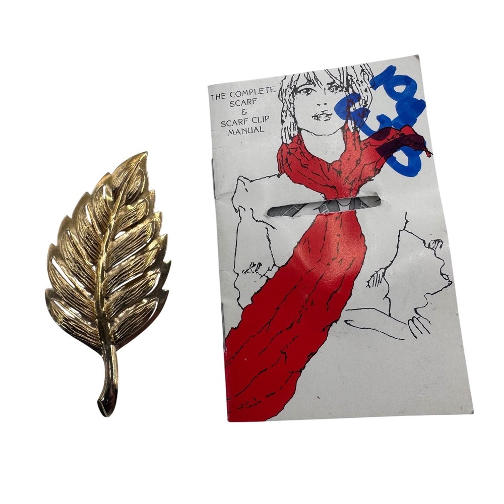 Vintage Gold Leaf Scarf Clip‎ Brooch Booklet Mid Century Retro Accessory USA